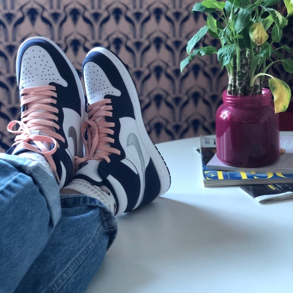 Air Jordan 1 Retro High co.JP ‘Midnight Navy’ - Picture 1 of 8